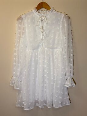 White Swiss Dot Mini Dress US 4 Bridal Beach Feminine Bohemian Flowy Ruffle